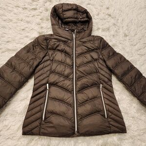 Michael Kors jacket in size small (S) with bag.
